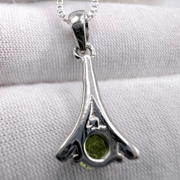 Genuine Peridot .925 Sterling Silver Necklace - Picture 9 of 12